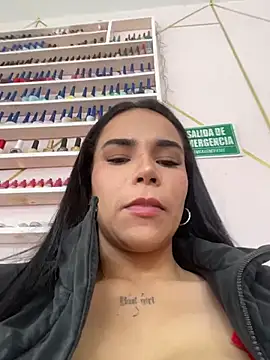 Naatalia online show from 11-22-25, 04:50