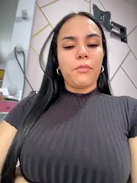 Naatalia online show from 02-21-26, 05:04