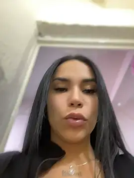 Naatalia online show from 07-17-26, 09:12