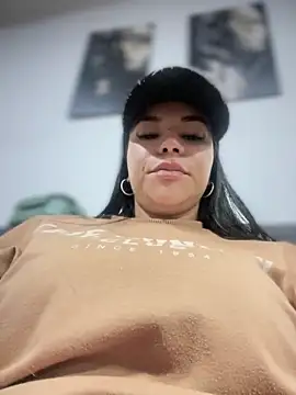 Naatalia online show from 11-03-25, 10:57