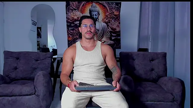 Valentino Dosantos  online show from 02-05-26, 07:43