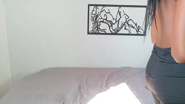 karina-lopez online show from 12-18-25, 01:59