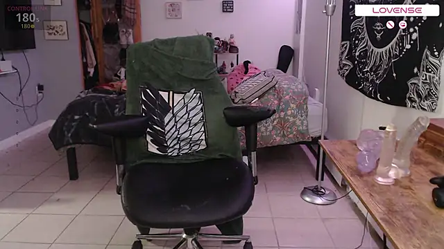 wetwildwhore online show from 10-30-25, 07:00