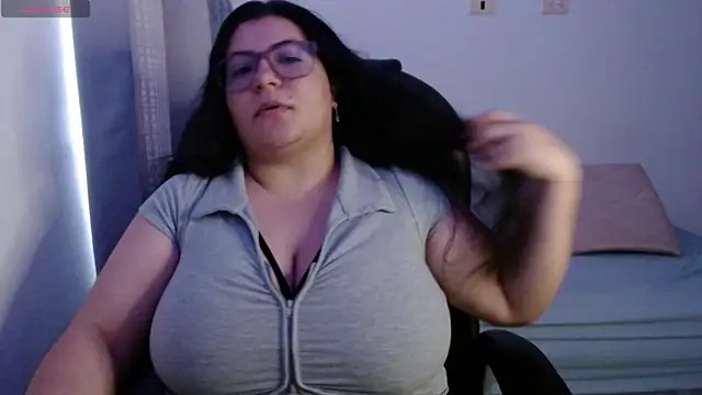 Snapshot of miss_nyxxx chatting on 06-14-26, 10:22 miss nyxxx online show from 06-14-26, 10:22
