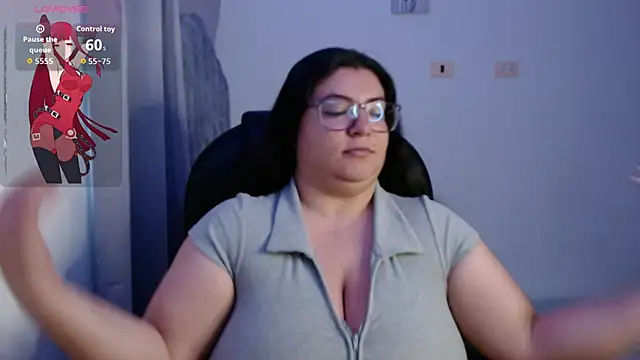 Snapshot of miss_nyxxx chatting on 05-25-26, 10:47 miss nyxxx online show from 05-25-26, 10:47