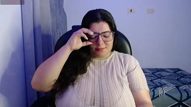 Snapshot of miss_nyxxx chatting on 07-09-26, 10:59 miss nyxxx online show from 07-09-26, 10:59