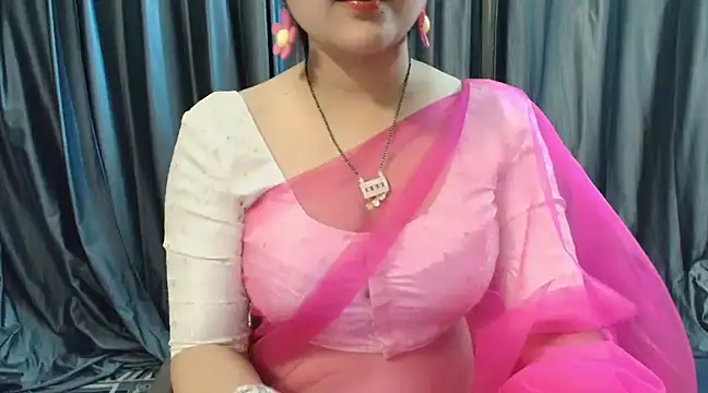Snapshot of goldiwets chatting on 03-20-25, 03:14 goldiwets online show from 03-20-25, 03:14