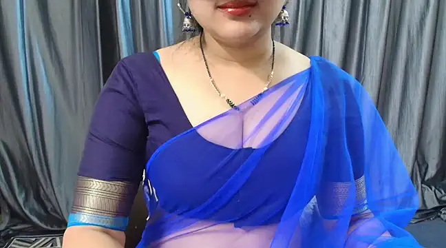 Snapshot of goldiwets chatting on 03-18-25, 07:44 goldiwets online show from 03-18-25, 07:44