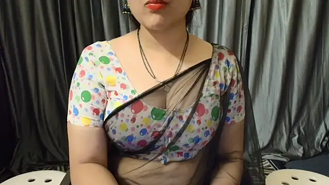 Snapshot of goldiwets chatting on 09-16-25, 04:19 goldiwets online show from 09-16-25, 04:19