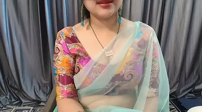 Snapshot of goldiwets chatting on 03-21-25, 04:07 goldiwets online show from 03-21-25, 04:07