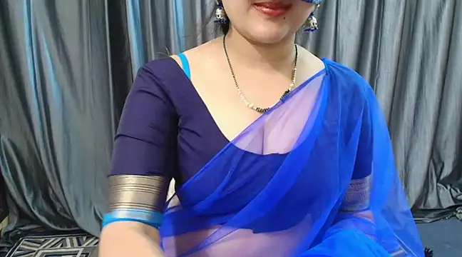 Snapshot of goldiwets chatting on 03-18-25, 10:50 goldiwets online show from 03-18-25, 10:50