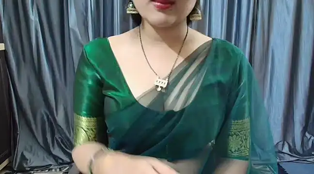 Snapshot of goldiwets chatting on 03-02-25, 02:58 goldiwets online show from 03-02-25, 02:58
