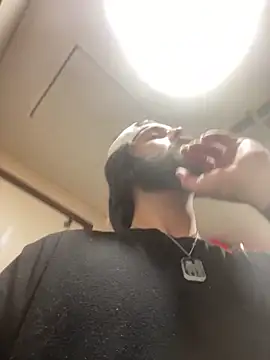 Snapshot of Duhon2317 chatting on 02-15-25, 03:20 Duhon2317 online show from 02-15-25, 03:20