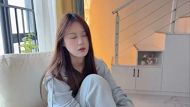 Cassie-20 online show from 12-17-25, 02:16