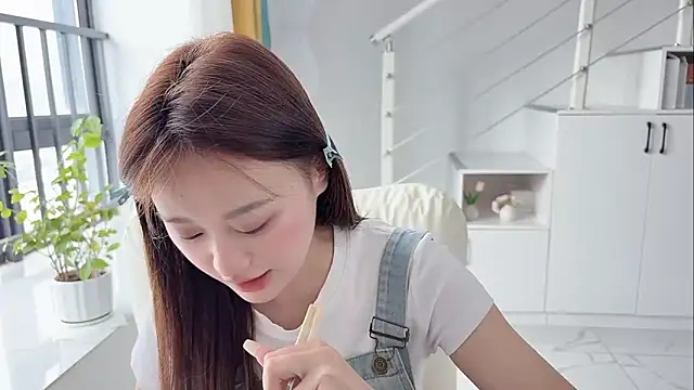 Cassie-20 online show from 10-19-25, 02:03