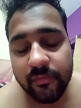 Snapshot of susthovai chatting on 03-28-26, 07:48 susthovai online show from 03-28-26, 07:48
