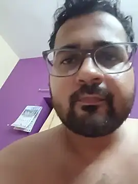 Snapshot of susthovai chatting on 05-25-26, 05:33 susthovai online show from 05-25-26, 05:33