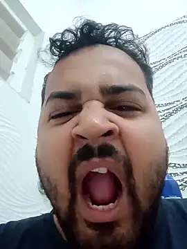 Snapshot of susthovai chatting on 12-16-25, 12:37 susthovai online show from 12-16-25, 12:37