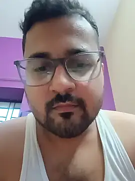 Snapshot of susthovai chatting on 11-27-25, 11:21 susthovai online show from 11-27-25, 11:21