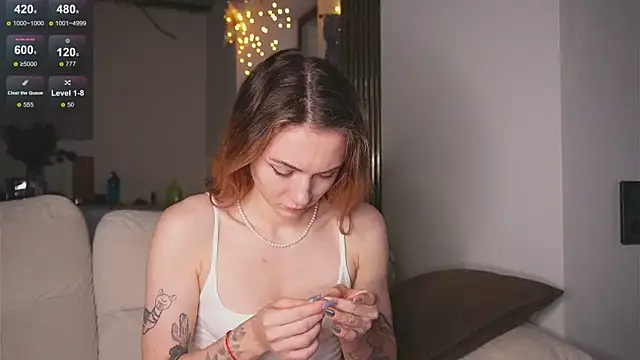 Snapshot of Limy_Sweet chatting on 02-28-25, 05:15 Limy Sweet online show from 02-28-25, 05:15