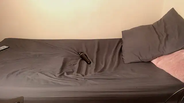 PinkMagic online show from 11-30-25, 02:18