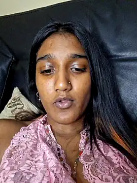 indianpink lips online show from 09-18-25, 04:21