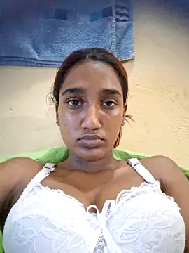 Snapshot of indianpink_lips chatting on 01-31-26, 08:18 indianpink lips online show from 01-31-26, 08:18