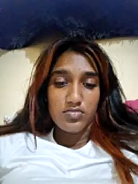 Snapshot of indianpink_lips chatting on 02-22-26, 05:47 indianpink lips online show from 02-22-26, 05:47