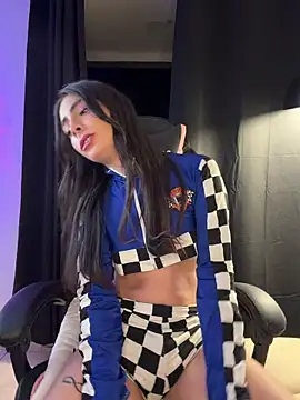 candycami19 online show from 04-12-26, 02:37