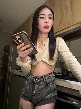 Snapshot of candycami19 chatting on 03-19-25, 11:28 candycami19 online show from 03-19-25, 11:28