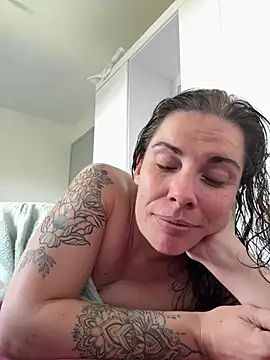 Lar0uch online show from 03-20-25, 06:52