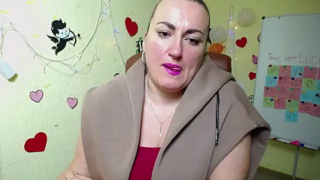 DianaMGG online show from 02-27-25, 09:18