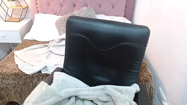 camilah tk online show from 09-30-25, 07:31