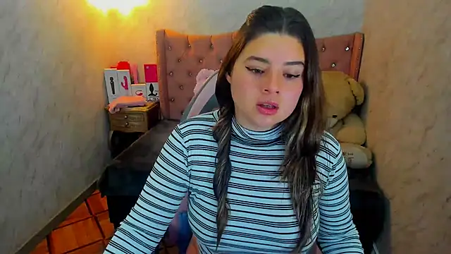 Snapshot of Lianngrace chatting on 09-30-25, 03:07 Lianngrace online show from 09-30-25, 03:07
