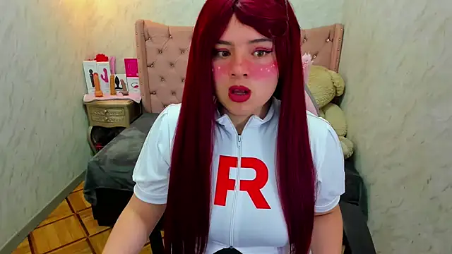 Lianngrace online show from 10-31-25, 01:41