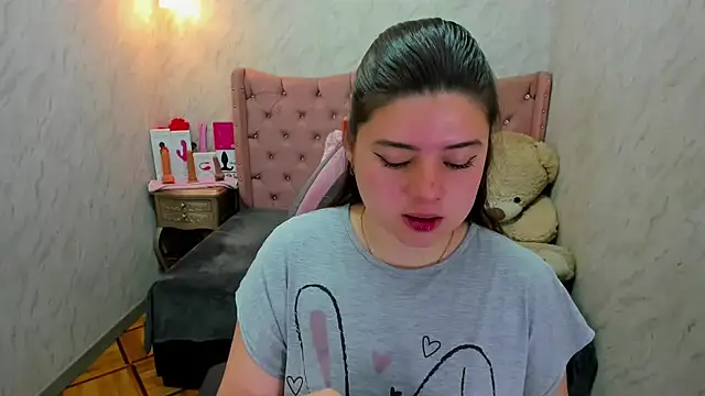 Lianngrace online show from 11-04-25, 02:10