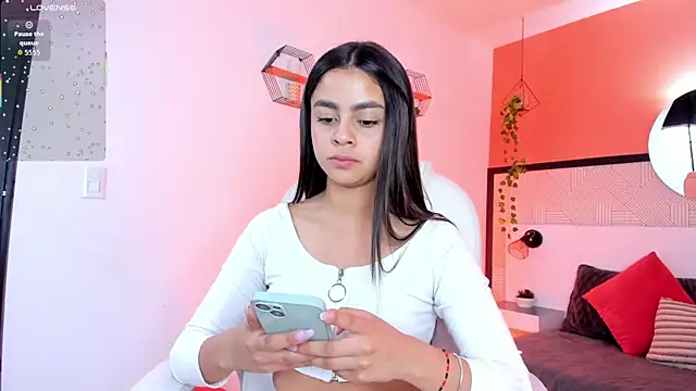 Bella walker  online show from 03-04-26, 07:54