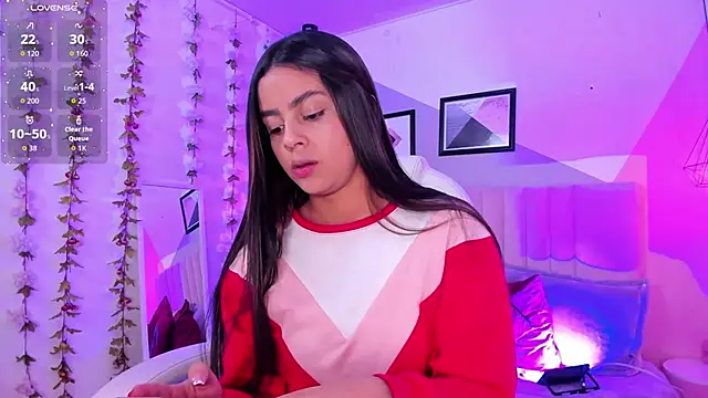 Bella walker  online show from 12-16-25, 09:41