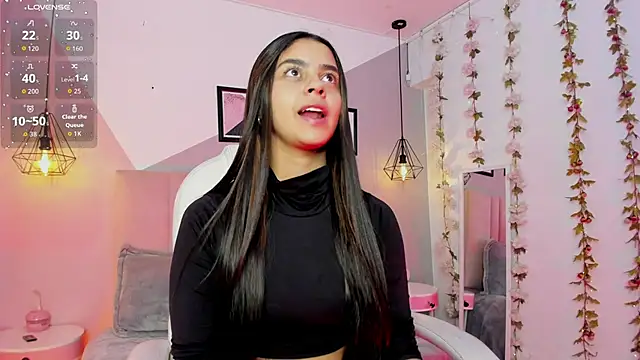 Bella walker  online show from 12-22-25, 08:31