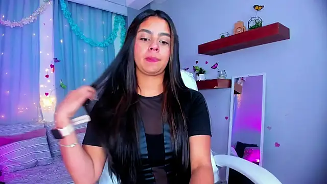 Bella walker  online show from 11-24-25, 09:37