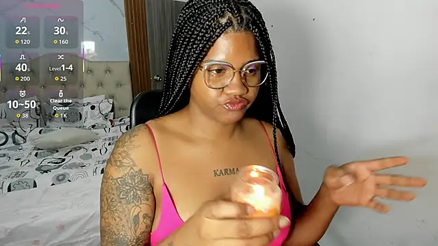 Snapshot of ZahraRose chatting on 04-22-26, 10:55 ZahraRose online show from 04-22-26, 10:55