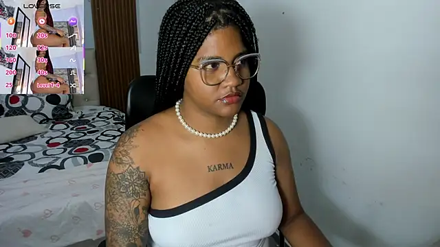 Snapshot of ZahraRose chatting on 05-07-26, 08:56 ZahraRose online show from 05-07-26, 08:56