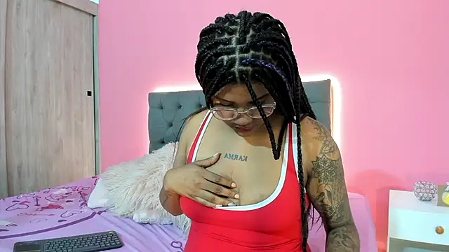 ZahraRose online show from 11-28-25, 01:33