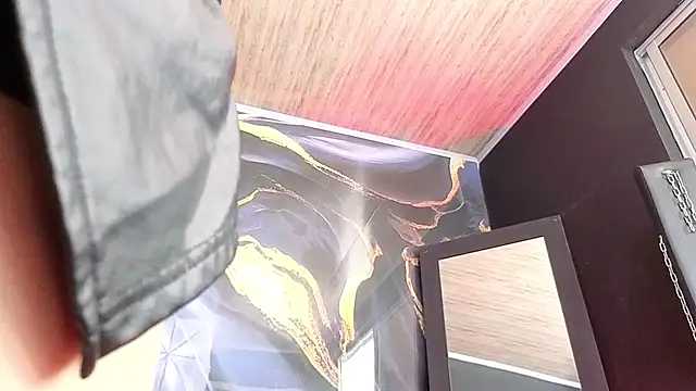 AmandaKovich online show from 04-15-26, 07:40