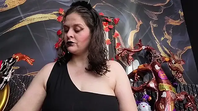 AmandaKovich online show from 10-29-25, 07:35