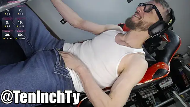 Snapshot of teninchty chatting on 05-12-26, 03:29 teninchty online show from 05-12-26, 03:29