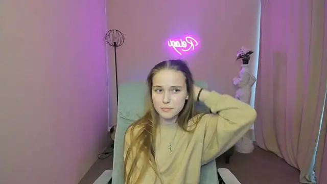 Snapshot of TaiteHankins chatting on 02-14-25, 11:42 TaiteHankins online show from 02-14-25, 11:42