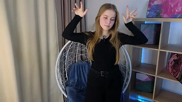 Snapshot of TaiteHankins chatting on 02-20-25, 10:59 TaiteHankins online show from 02-20-25, 10:59