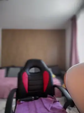 YoungHotMilf97 online show from 02-20-26, 09:11