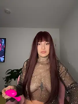 YoungHotMilf97 online show from 10-21-25, 09:36